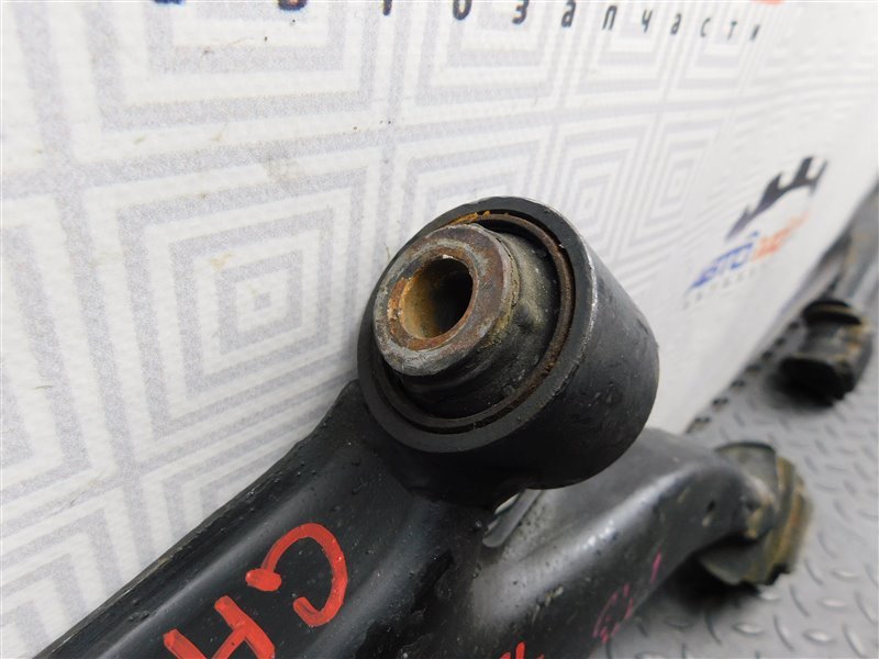 Рычаг HONDA HR-V GH3 D16A передний левый (б/у) Рычаг HONDA HR-V GH3 D16A передний левый (б/у)