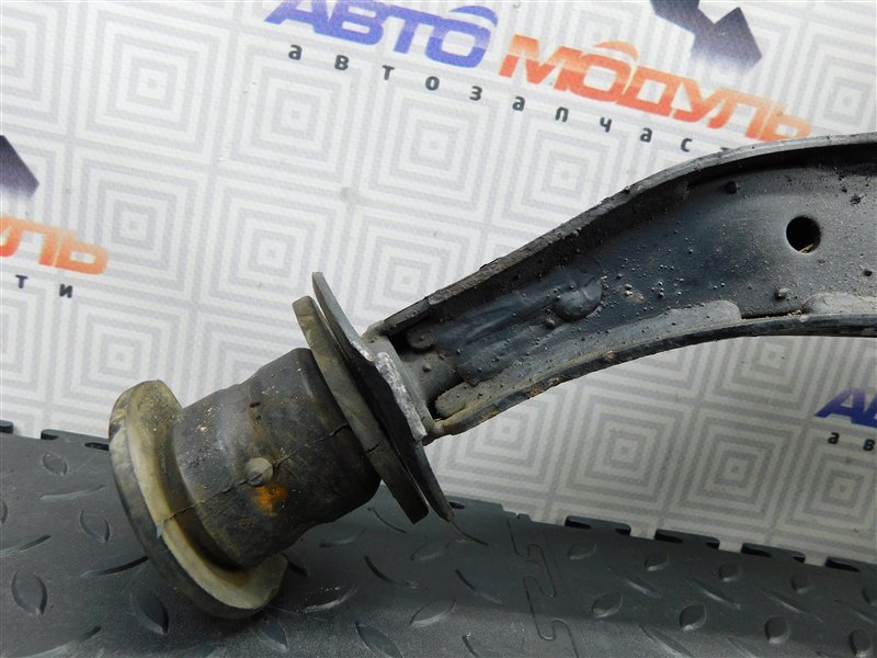 Рычаг HONDA HR-V GH3 D16A передний левый (б/у) Рычаг HONDA HR-V GH3 D16A передний левый (б/у)