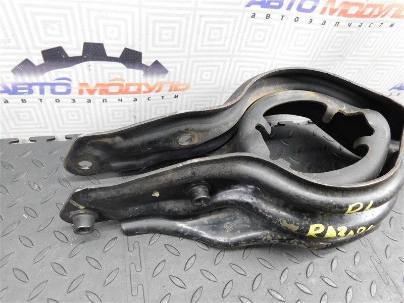 Рычаг HONDA ODYSSEY RA3 задний левый (б/у) Рычаг HONDA ODYSSEY RA3 задний левый (б/у)