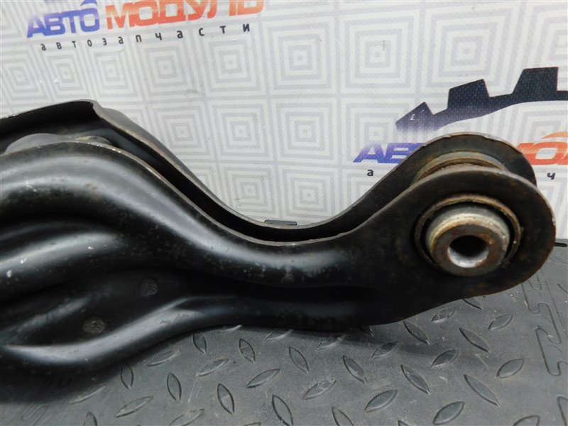 Рычаг HONDA ODYSSEY RA3 задний левый (б/у) Рычаг HONDA ODYSSEY RA3 задний левый (б/у)