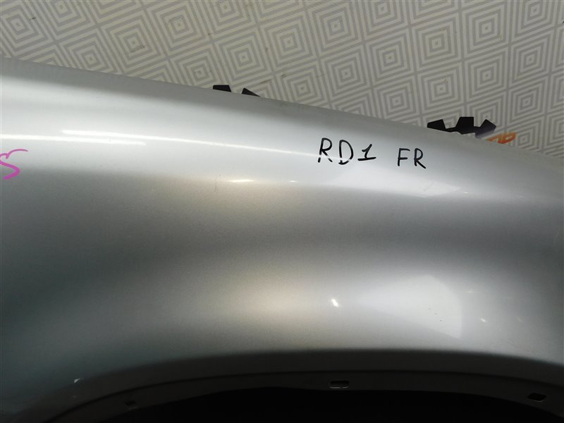 Крыло HONDA CR-V RD1 B20B переднее правое (б/у) Крыло HONDA CR-V RD1 B20B переднее правое (б/у)