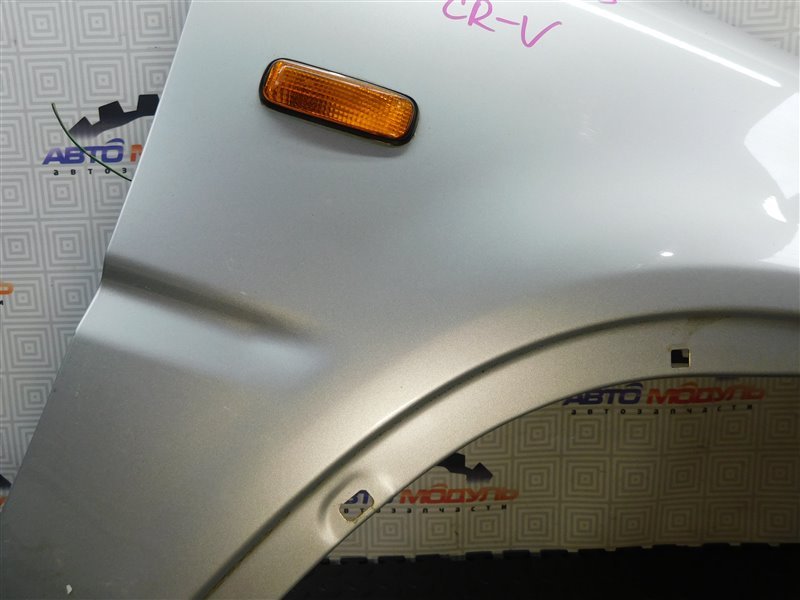 Крыло HONDA CR-V RD1 B20B переднее правое (б/у) Крыло HONDA CR-V RD1 B20B переднее правое (б/у)