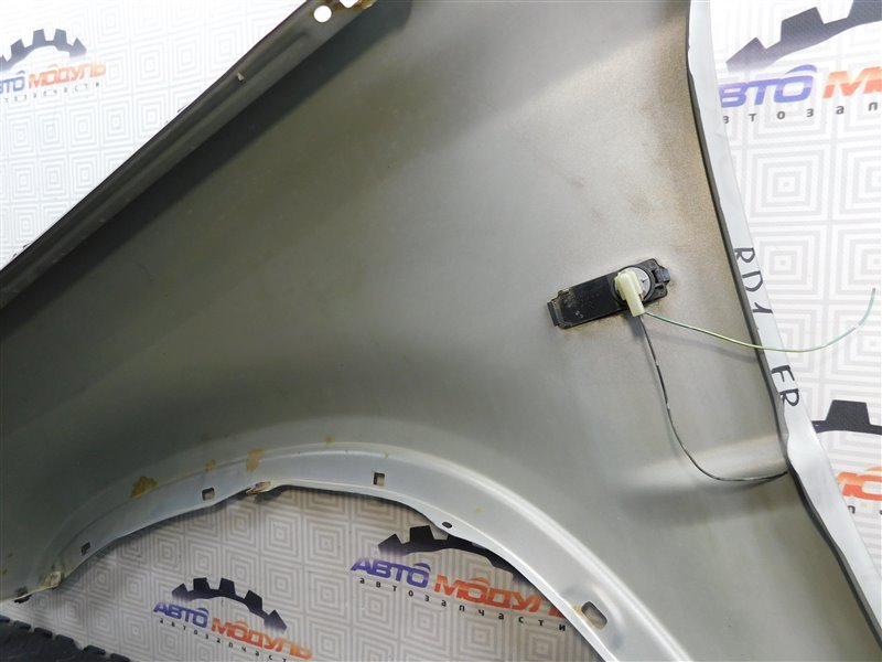 Крыло HONDA CR-V RD1 B20B переднее правое (б/у) Крыло HONDA CR-V RD1 B20B переднее правое (б/у)