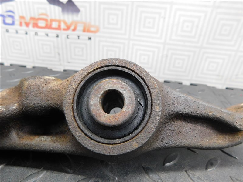 Рычаг HONDA ODYSSEY RA3 передний правый (б/у) Рычаг HONDA ODYSSEY RA3 передний правый (б/у)