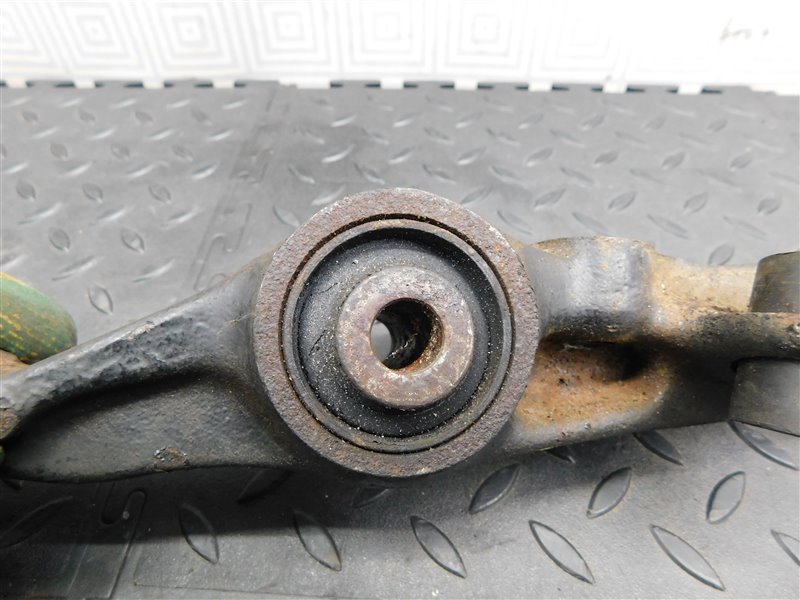 Рычаг HONDA ODYSSEY RA3 передний левый (б/у) Рычаг HONDA ODYSSEY RA3 передний левый (б/у)