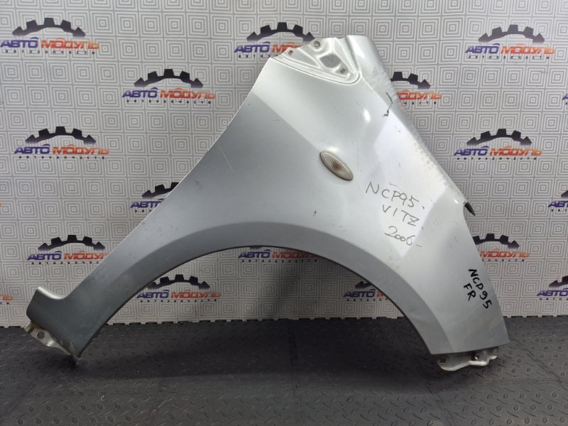 Крыло TOYOTA VITZ SCP90 2005 переднее правое (б/у)