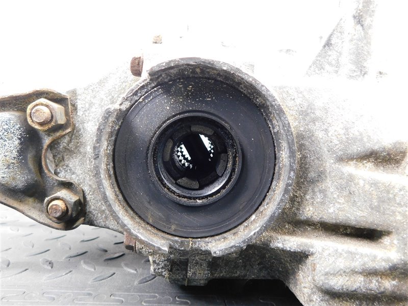 Редуктор HONDA STEPWGN RF2 задний (б/у) Редуктор HONDA STEPWGN RF2 задний (б/у)