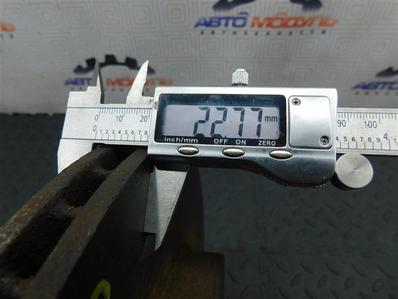 Диск тормозной HONDA ODYSSEY RA3 передний (б/у) Диск тормозной HONDA ODYSSEY RA3 передний (б/у)