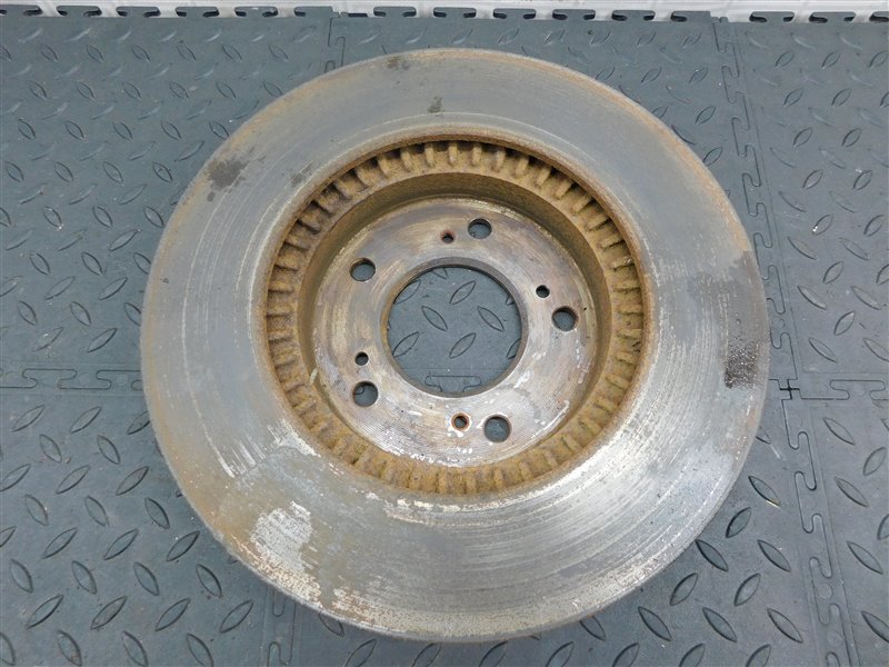 Диск тормозной HONDA HR-V GH3 передний (б/у) Диск тормозной HONDA HR-V GH3 передний (б/у)