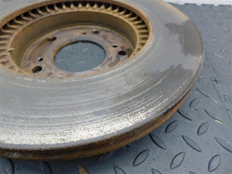 Диск тормозной HONDA HR-V GH3 передний (б/у) Диск тормозной HONDA HR-V GH3 передний (б/у)