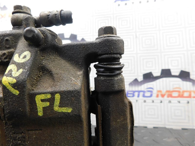 Суппорт HONDA ODYSSEY RA3 передний левый (б/у) Суппорт HONDA ODYSSEY RA3 передний левый (б/у)