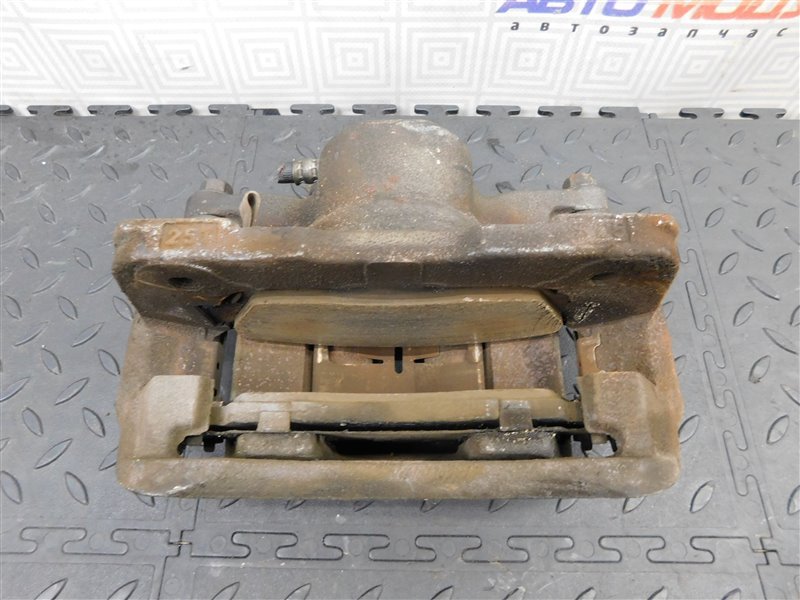 Суппорт HONDA ODYSSEY RA3 передний левый (б/у) Суппорт HONDA ODYSSEY RA3 передний левый (б/у)