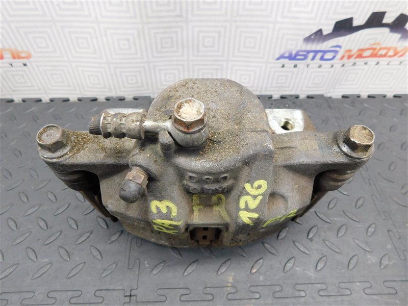 Суппорт HONDA ODYSSEY RA3 передний правый (б/у) Суппорт HONDA ODYSSEY RA3 передний правый (б/у)