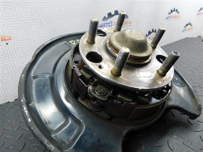 Ступица HONDA ODYSSEY RA3 задняя правая (б/у) Ступица HONDA ODYSSEY RA3 задняя правая (б/у)