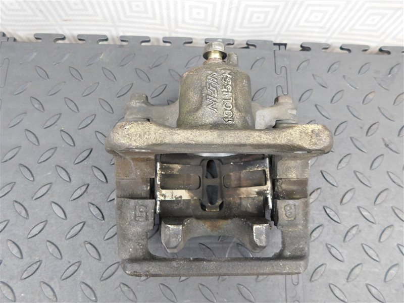 Суппорт HONDA ODYSSEY RA3 задний левый (б/у) Суппорт HONDA ODYSSEY RA3 задний левый (б/у)