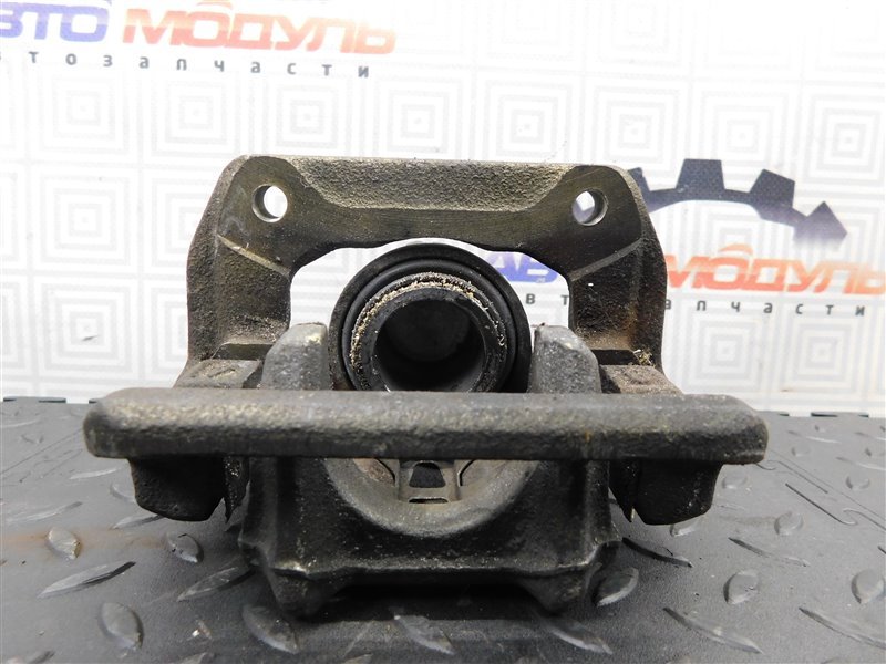 Суппорт HONDA ODYSSEY RA3 задний правый (б/у) Суппорт HONDA ODYSSEY RA3 задний правый (б/у)