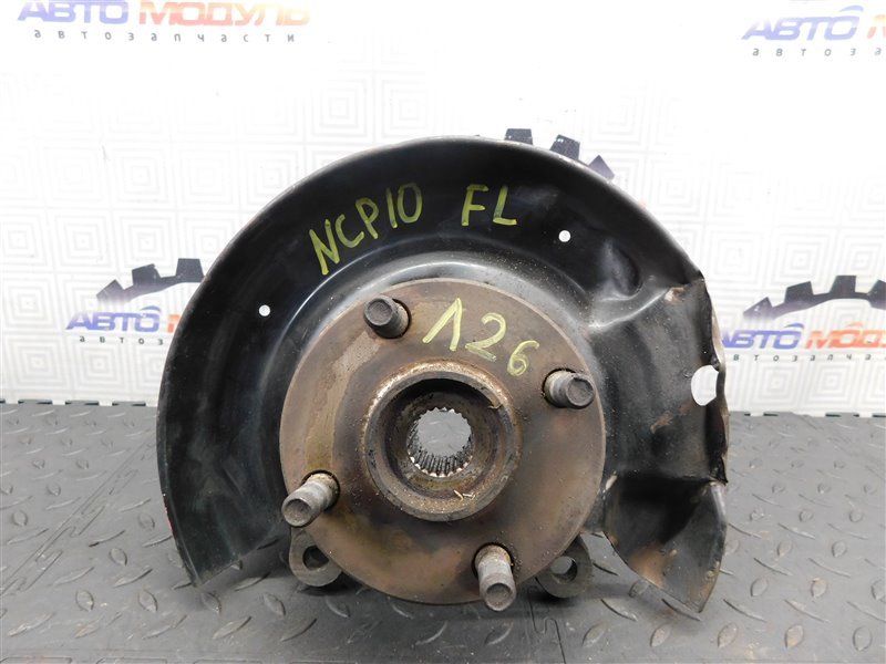 Ступица TOYOTA VITZ NCP10 передняя левая (б/у)