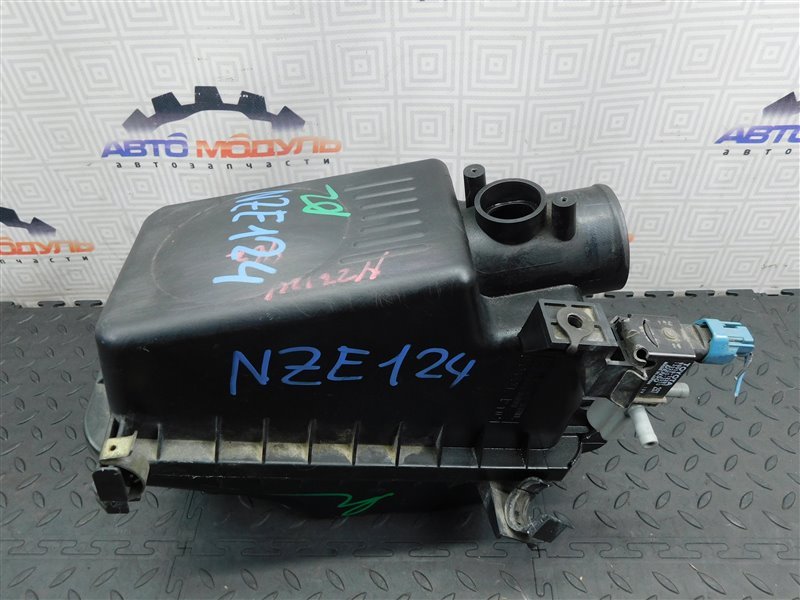 Корпус воздушного фильтра TOYOTA COROLLA NZE121 1NZ-FE (б/у)