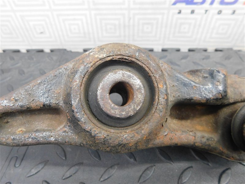 Рычаг HONDA ODYSSEY RA6 передний левый (б/у) Рычаг HONDA ODYSSEY RA6 передний левый (б/у)