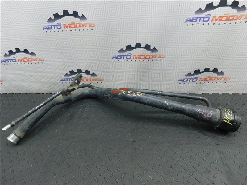 Горловина топливного бака TOYOTA RAUM NCZ20 1NZ-FE (б/у)