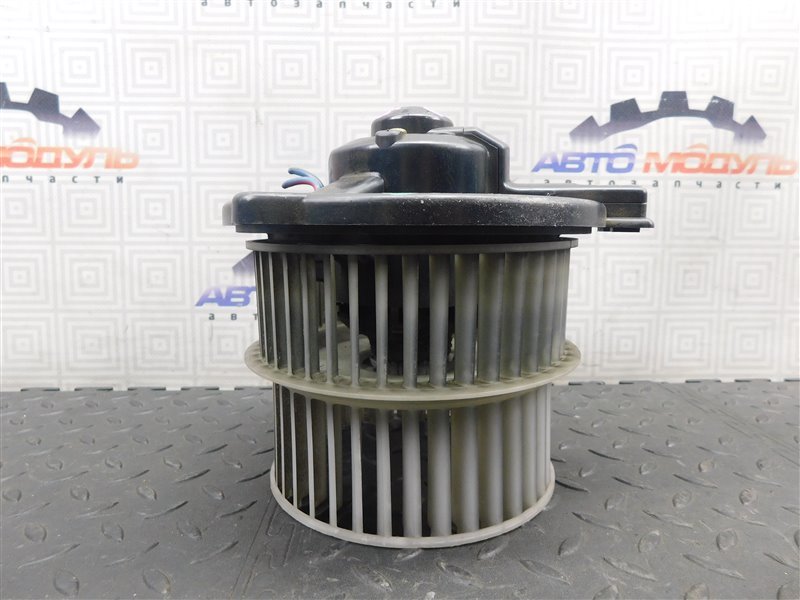 Мотор печки TOYOTA BB NCP35 (б/у) Мотор печки TOYOTA BB NCP35 (б/у)