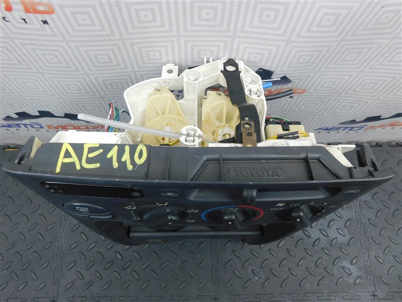Блок управления климат-контролем TOYOTA COROLLA AE110 (б/у) Блок управления климат-контролем TOYOTA COROLLA AE110 (б/у)
