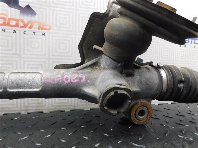 Рейка рулевая TOYOTA SIENTA NCP85 (б/у) Рейка рулевая TOYOTA SIENTA NCP85 (б/у)