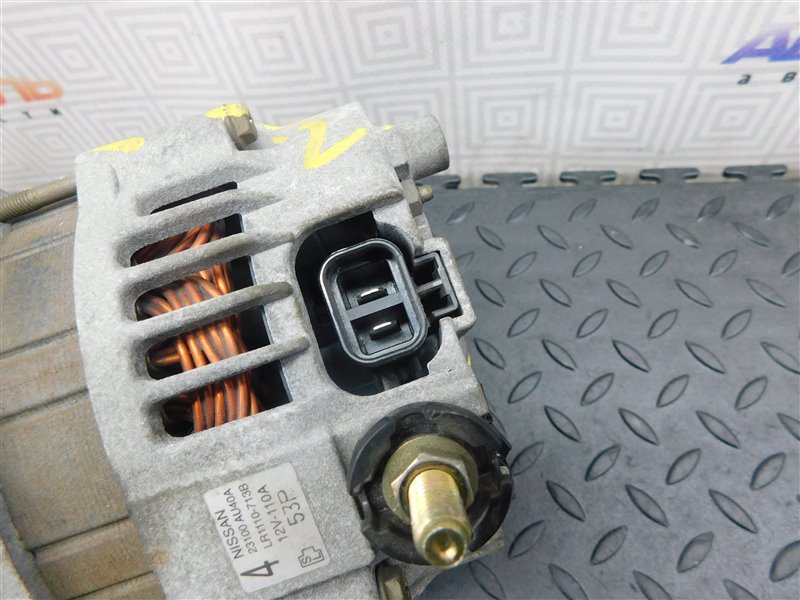 Генератор NISSAN X-TRAIL NT30 QR20-DE (б/у) Генератор NISSAN X-TRAIL NT30 QR20-DE (б/у)