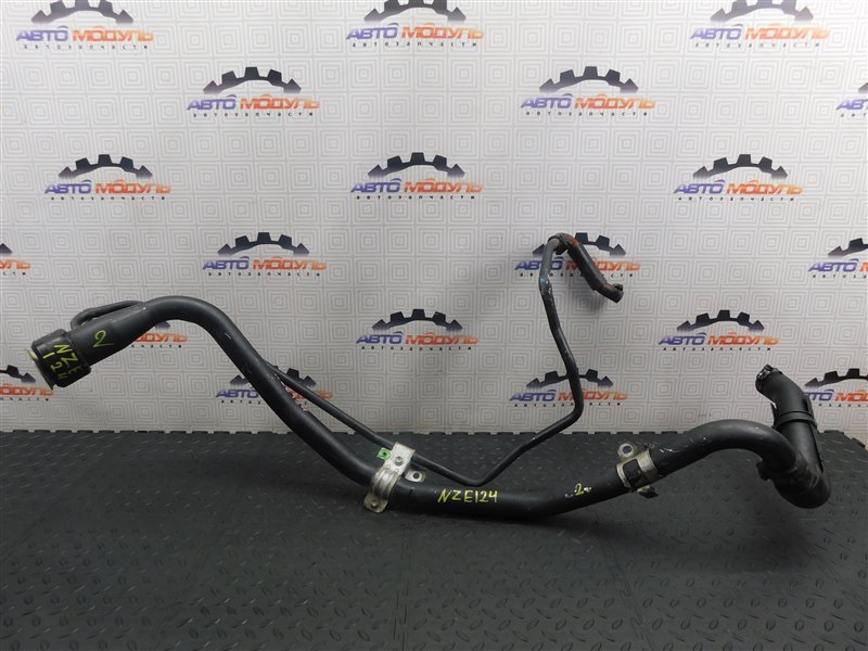 Горловина топливного бака TOYOTA COROLLA NZE124 (б/у)