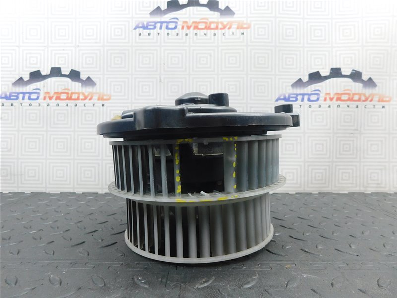 Мотор печки TOYOTA ESTIMA ACR30 (б/у) Мотор печки TOYOTA ESTIMA ACR30 (б/у)