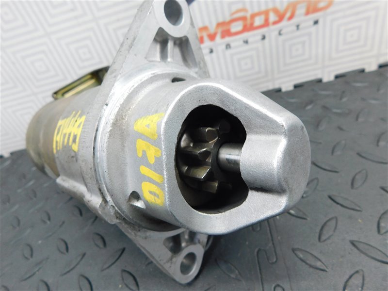 Стартер HONDA STREAM RN1 D17A (б/у) Стартер HONDA STREAM RN1 D17A (б/у)