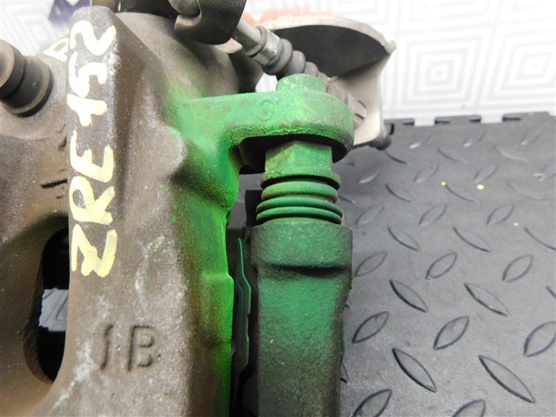 Суппорт TOYOTA COROLLA RUMION ZRE152 задний левый (б/у) Суппорт TOYOTA COROLLA RUMION ZRE152 задний левый (б/у)