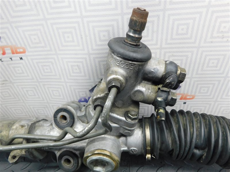 Рейка рулевая TOYOTA CROWN JZS171 (б/у) Рейка рулевая TOYOTA CROWN JZS171 (б/у)