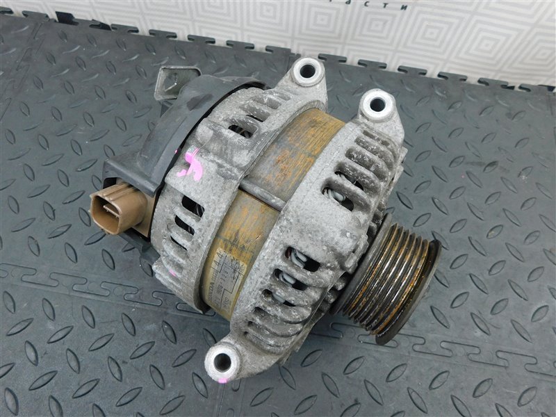 Генератор HONDA ACCORD CL7 K20A (б/у) Генератор HONDA ACCORD CL7 K20A (б/у)