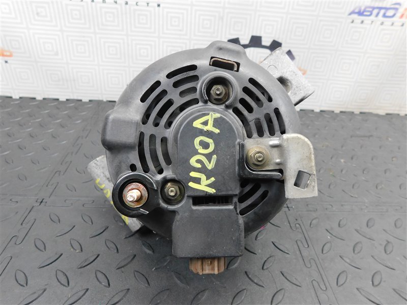 Генератор HONDA ACCORD CL7 K20A (б/у) Генератор HONDA ACCORD CL7 K20A (б/у)