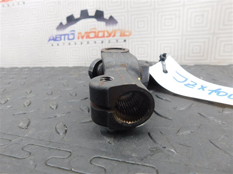 Карданчик рулевой TOYOTA MARK II JZX100 (б/у) Карданчик рулевой TOYOTA MARK II JZX100 (б/у)