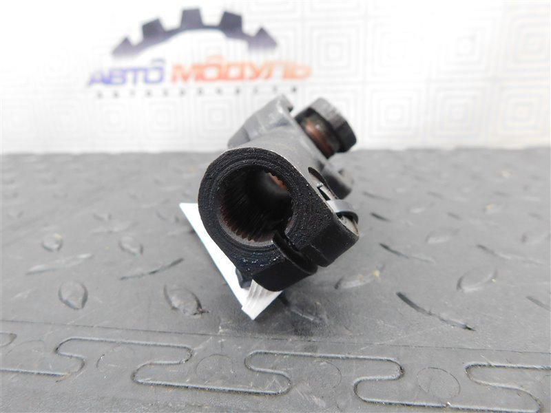 Карданчик рулевой TOYOTA MARK II JZX100 (б/у) Карданчик рулевой TOYOTA MARK II JZX100 (б/у)