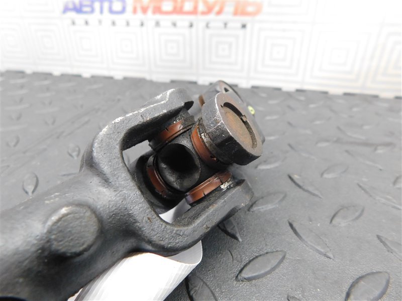 Карданчик рулевой TOYOTA MARK II JZX100 (б/у) Карданчик рулевой TOYOTA MARK II JZX100 (б/у)