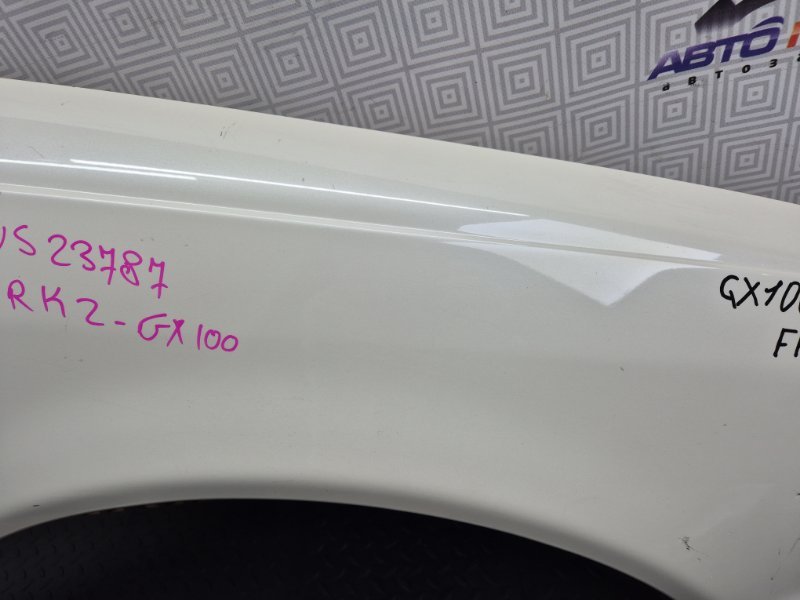 Крыло TOYOTA MARK II GX100 переднее правое (б/у) Крыло TOYOTA MARK II GX100 переднее правое (б/у)