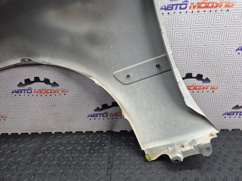 Крыло TOYOTA MARK II GX100 переднее правое (б/у) Крыло TOYOTA MARK II GX100 переднее правое (б/у)