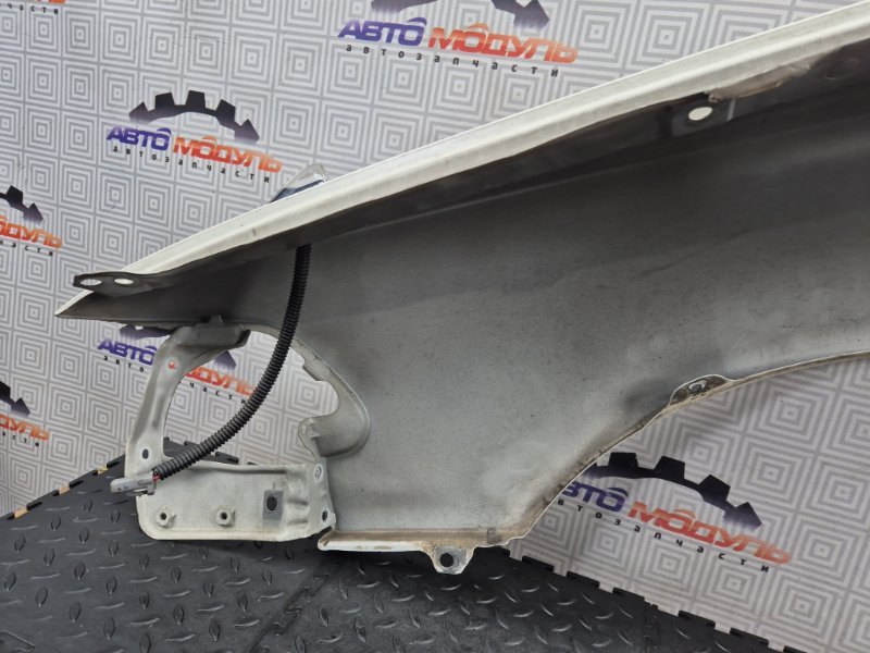 Крыло TOYOTA MARK II GX100 переднее правое (б/у) Крыло TOYOTA MARK II GX100 переднее правое (б/у)