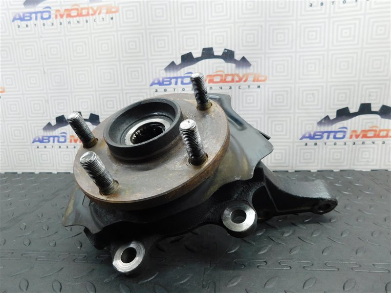 Ступица NISSAN X-TRAIL NT30 передняя правая (б/у) Ступица NISSAN X-TRAIL NT30 передняя правая (б/у)