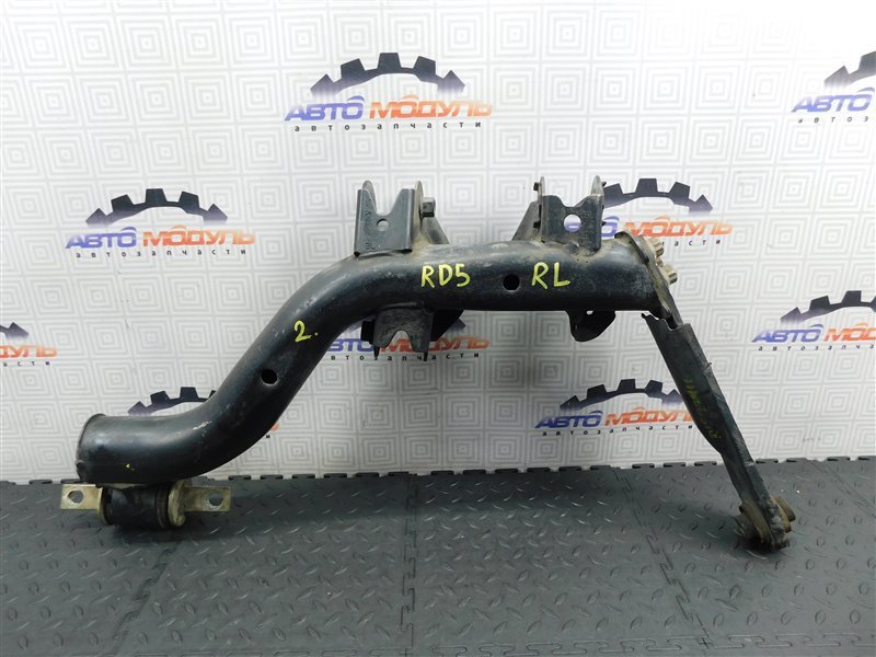 Рычаг HONDA CR-V RD5 задний левый (б/у) Рычаг HONDA CR-V RD5 задний левый (б/у)