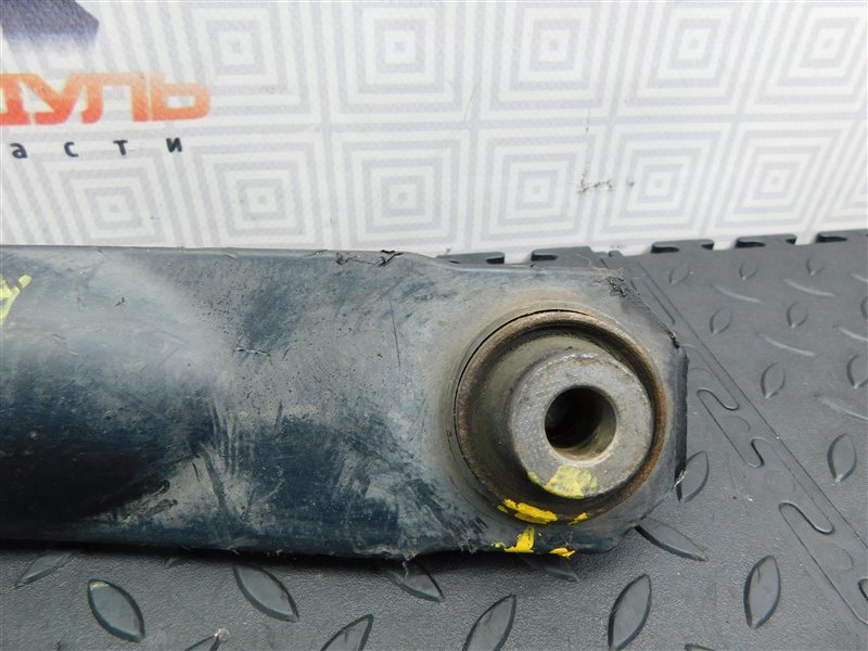 Рычаг HONDA CR-V RD5 задний левый (б/у) Рычаг HONDA CR-V RD5 задний левый (б/у)