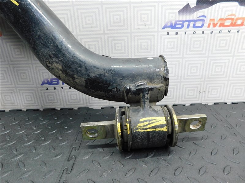 Рычаг HONDA CR-V RD5 задний левый (б/у) Рычаг HONDA CR-V RD5 задний левый (б/у)