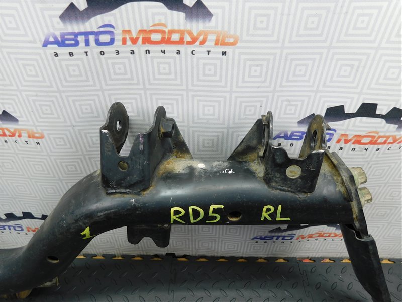 Рычаг HONDA CR-V RD5 задний левый (б/у) Рычаг HONDA CR-V RD5 задний левый (б/у)