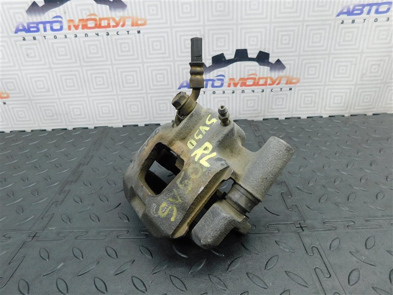 Суппорт TOYOTA VISTA SV50 задний левый (б/у) Суппорт TOYOTA VISTA SV50 задний левый (б/у)