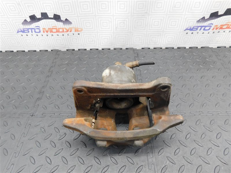 Суппорт TOYOTA VISTA AZV50 передний правый (б/у) Суппорт TOYOTA VISTA AZV50 передний правый (б/у)