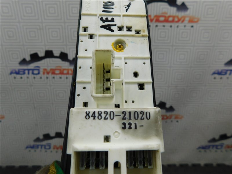 Блок упр. стеклоподьемниками TOYOTA передний правый (б/у) Блок упр. стеклоподьемниками TOYOTA передний правый (б/у)