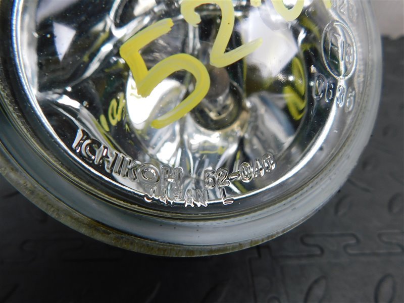 Туманка TOYOTA IST NCP60 левая (б/у) Туманка TOYOTA IST NCP60 левая (б/у)